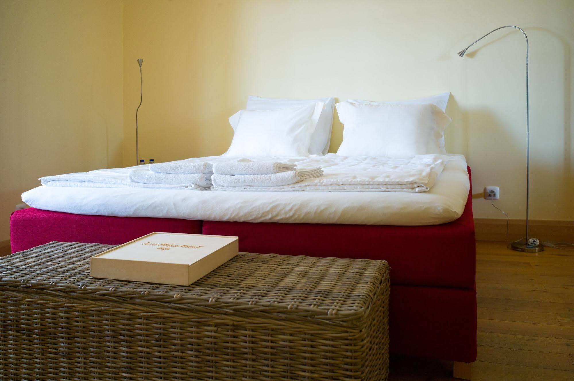 Casa Pedra Nobre Bed & Breakfast Nadadouro Luaran gambar